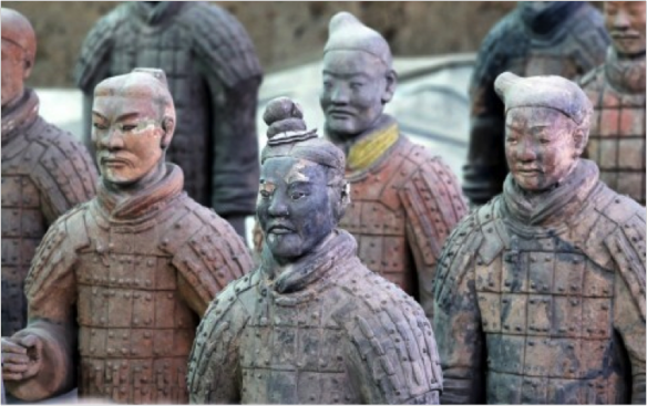 Terracotta warriors, coloured with now-faded Han purple pigment. Source: q-files.com